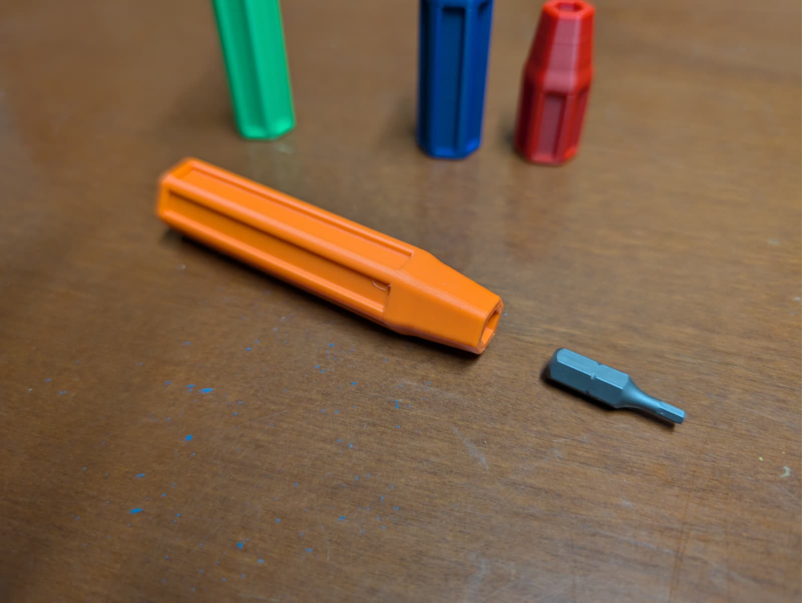 Miniatura 3 do modelo 3D 1/4 Inch Hex Bit Screwdriver Handle Set