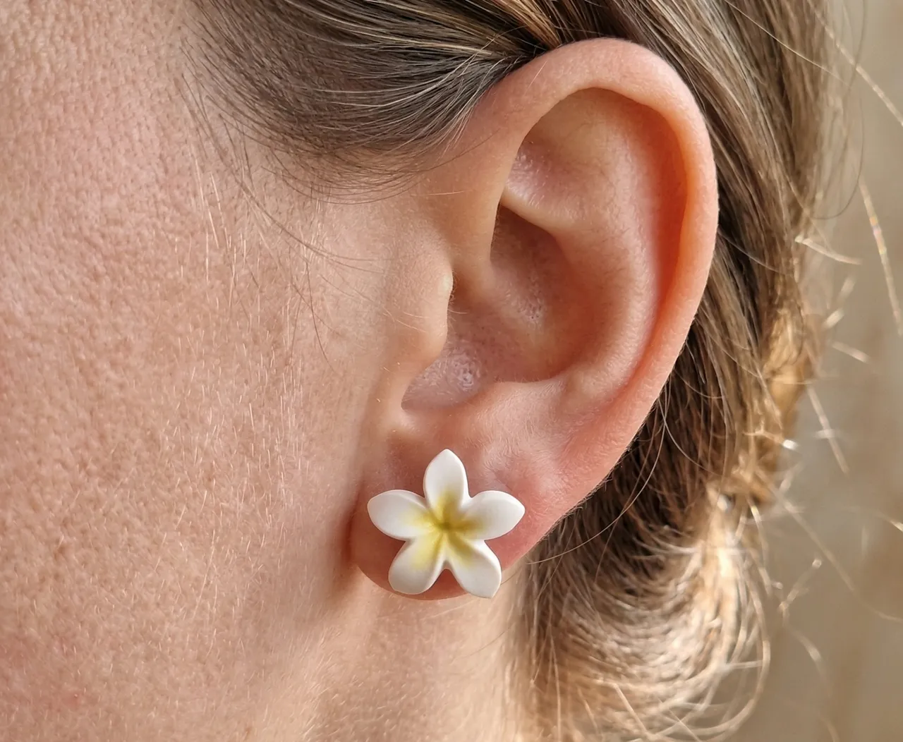 Plumeria Alba flower earrings view 3