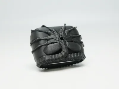 Facehugger Airpods case