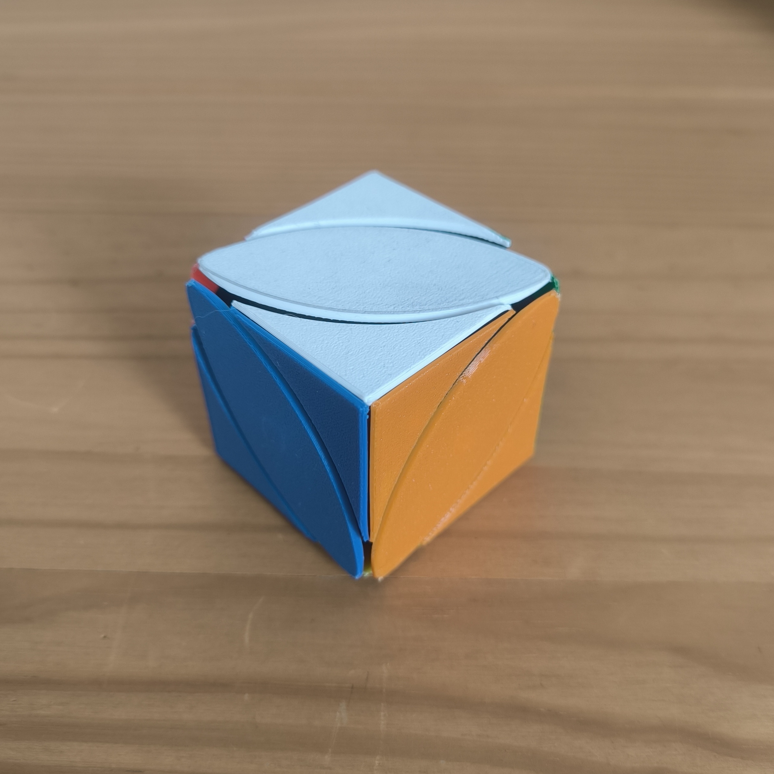 Ivy cube - 1