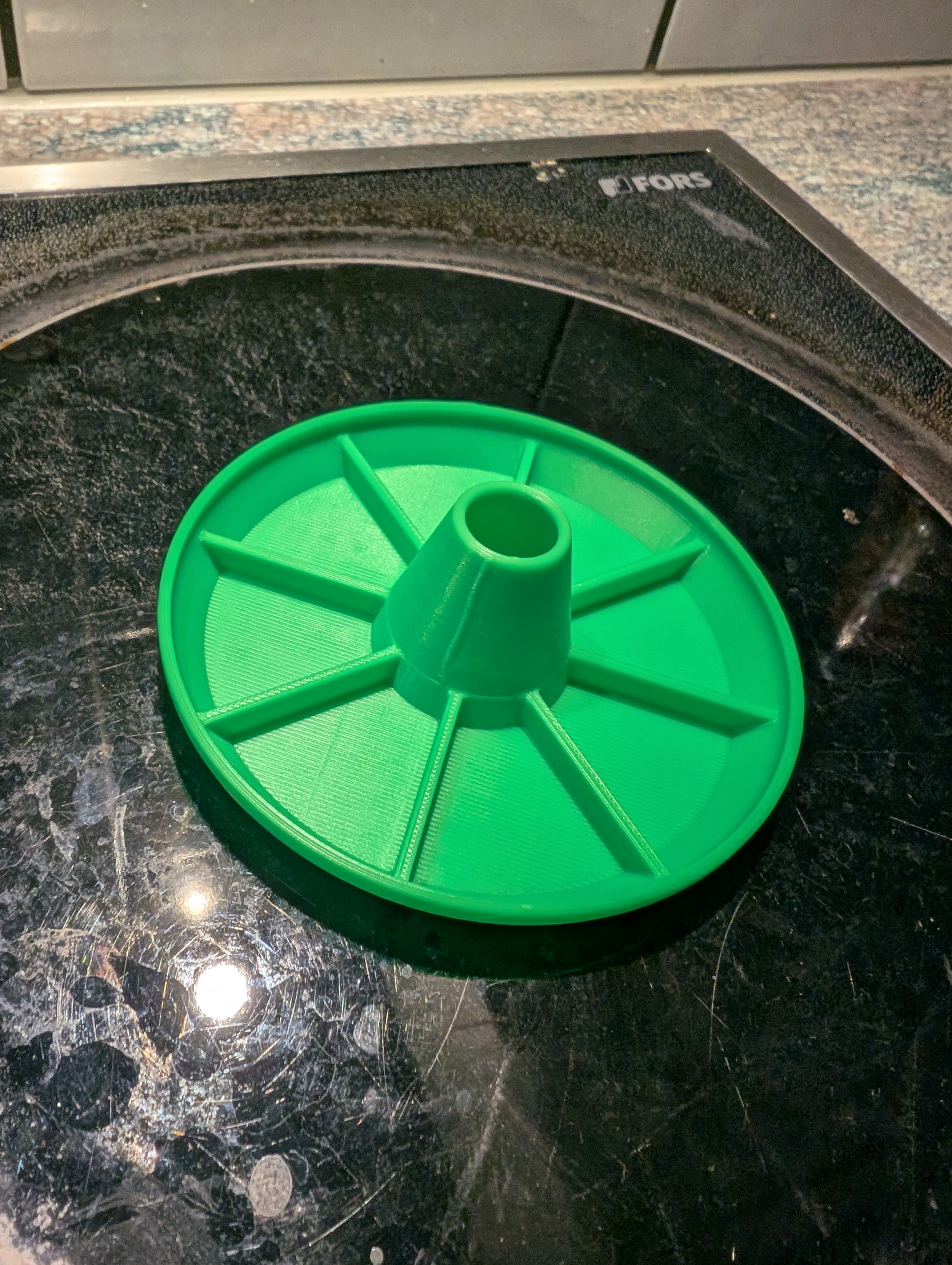 Miniatura 4 do modelo 3D Minimal Bottle Dryer