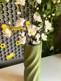 Vase minimaliste ondulé — photo 3