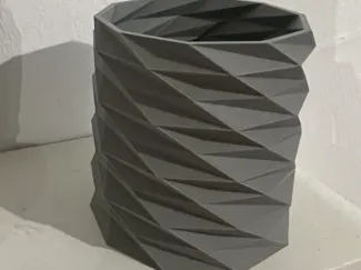 Kleiner Becher/Vase