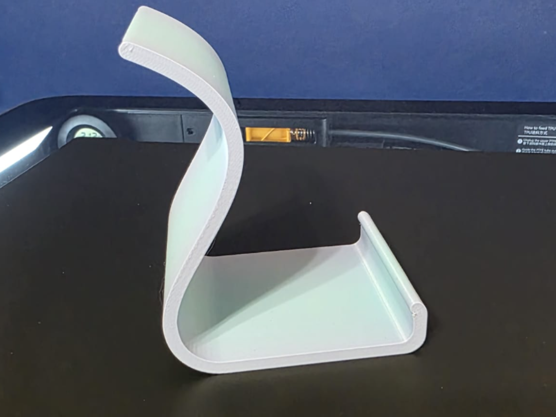 S-Curve Lightweight Phone Holder