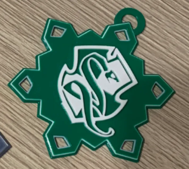 Hogwarts Legacy Slytherin BackPack Medallion 