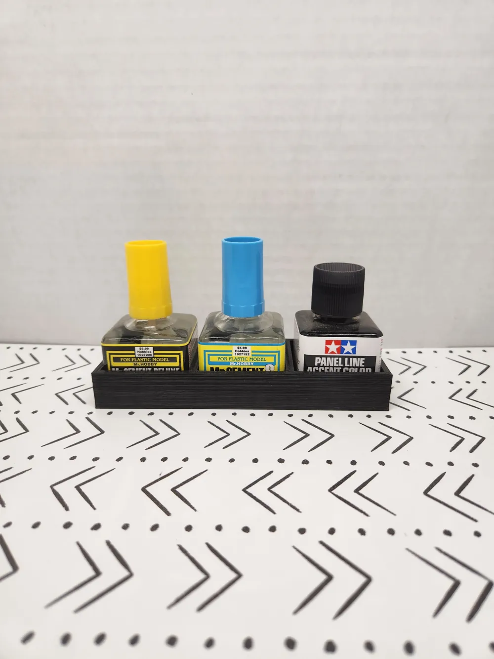 Simple Glue / Panel Liner Holder - Free 3D Print Model - MakerWorld
