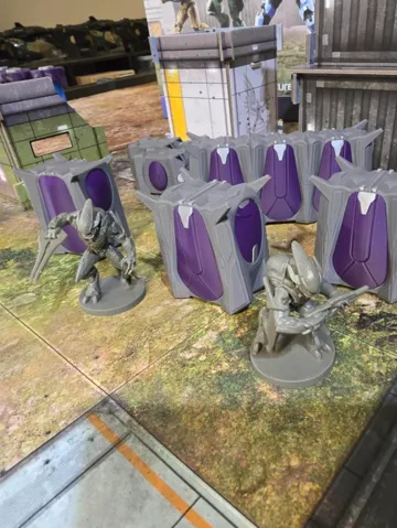 Escenografía en miniatura: Halo Covenant Crates — vista de referencia 2