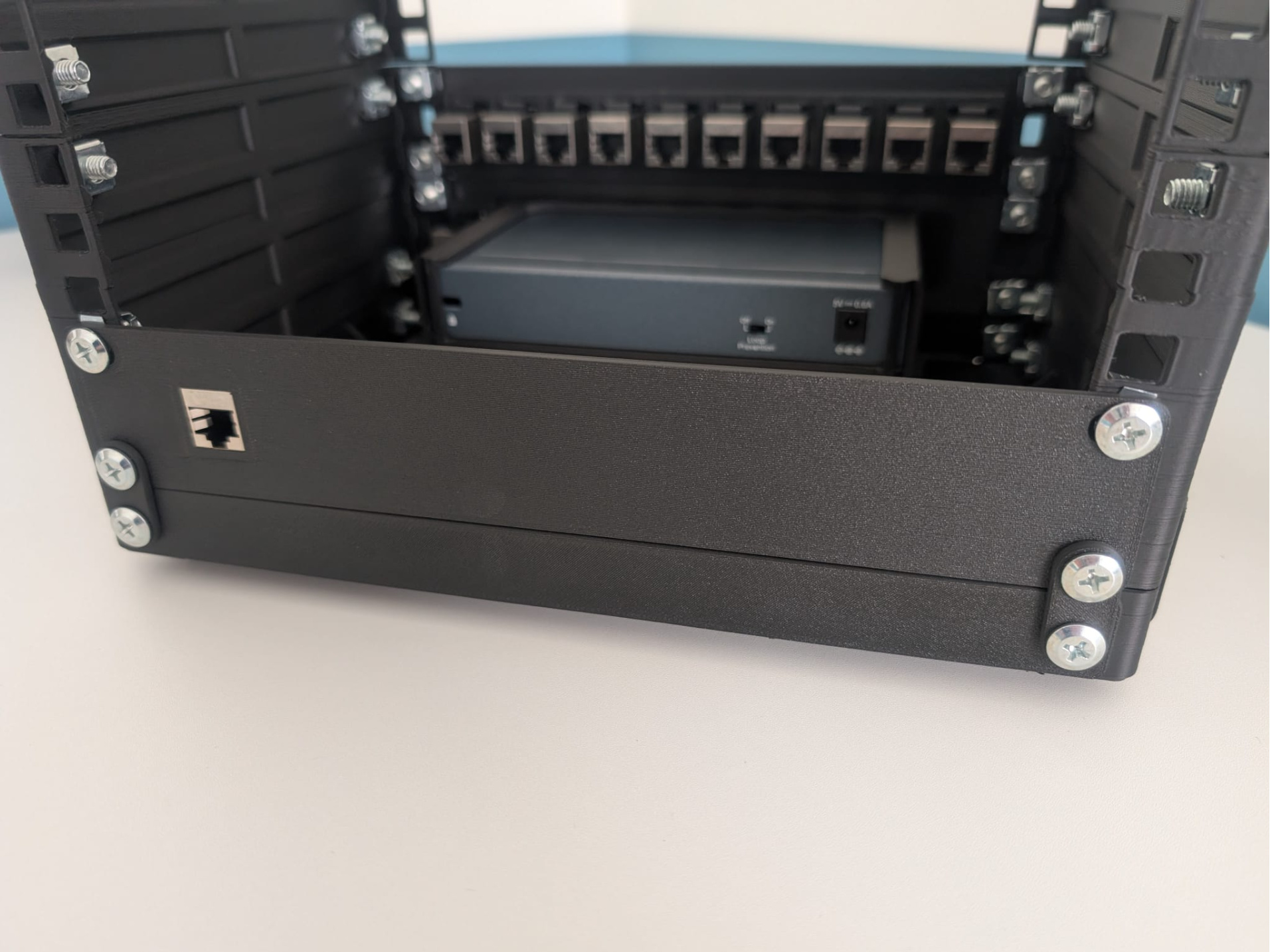 10-inch 1U Server Rack Panel - Single Keystone