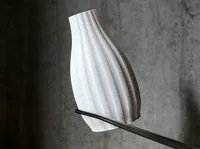 Vase Flow aux courbes fluides — photo 1
