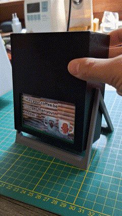 Endless card presenter (Quotes or pictures)