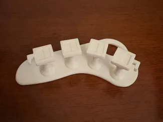 Nouns Toe Spacer