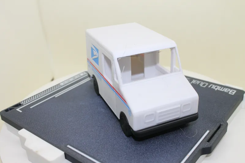USPS LLV Mailtruck PiP Multicolor