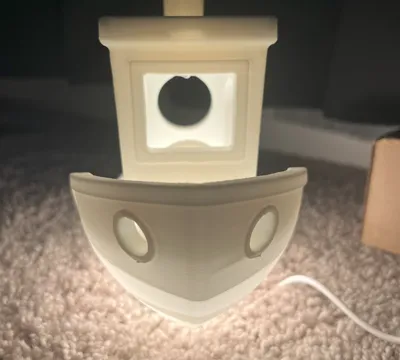 Benchy lamp