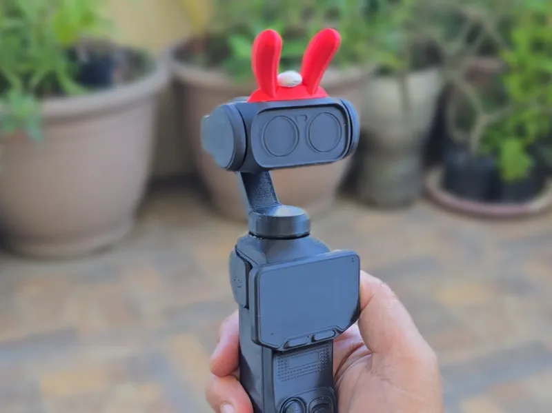 INSTA360 LUNA ULTRA JOLLIBEE-INSPIRED CAMERA EARS