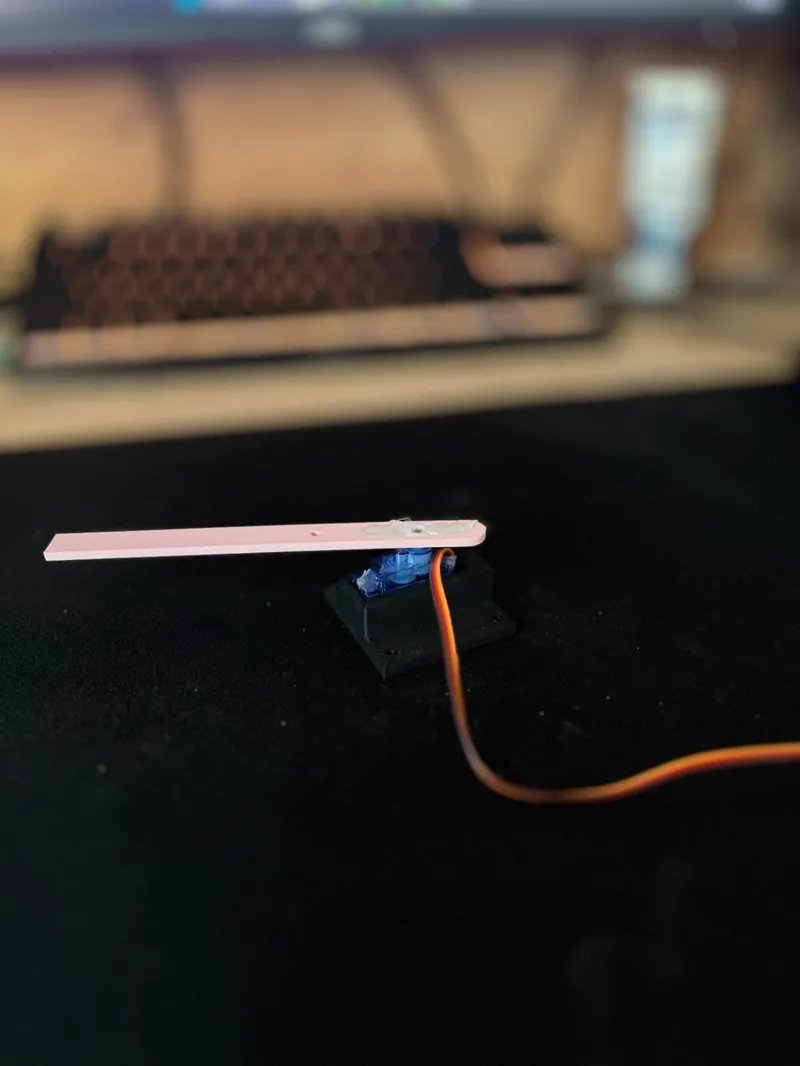 ServoSteady (ServoHolder)