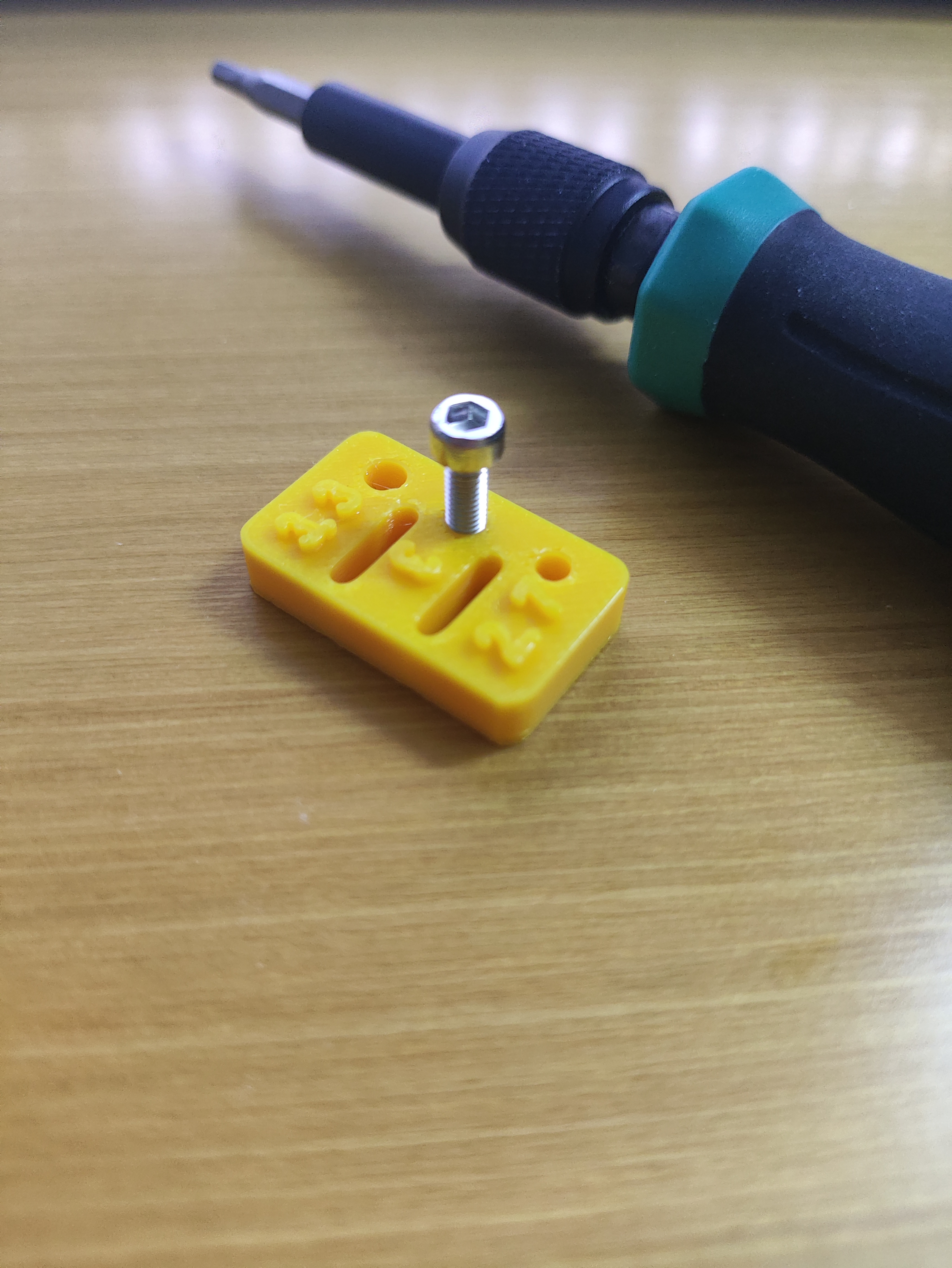 Miniatura 3 do modelo 3D M3螺孔测试