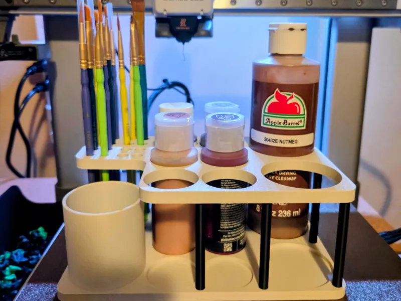 Minimalist Paint Holder