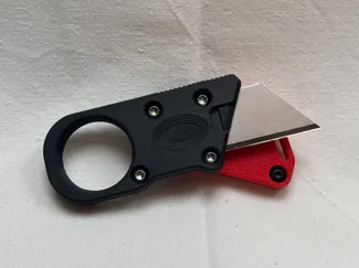 Compact utility knife - safety sheath