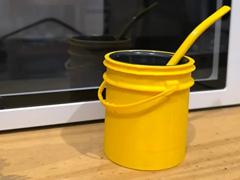 Modelo para impresión 3D: mate balde para polimero escalonado — referencia de MakerWorld