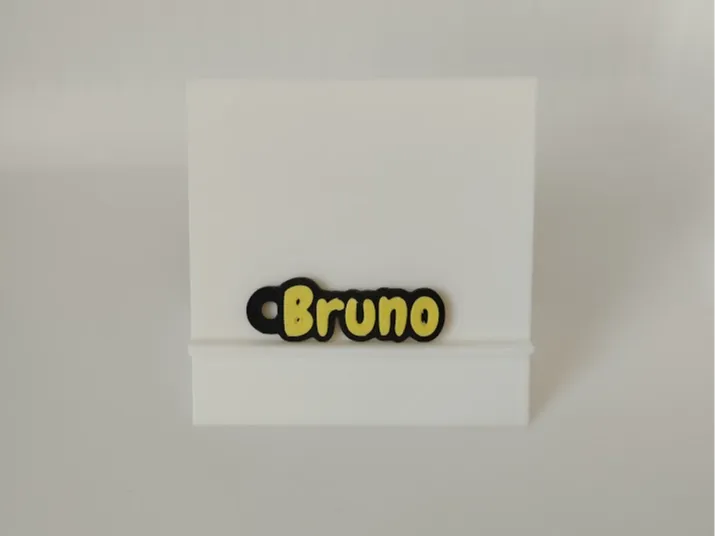 Llavero Bruno