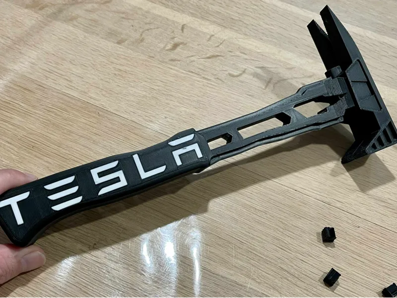 CYBER HAMMER 