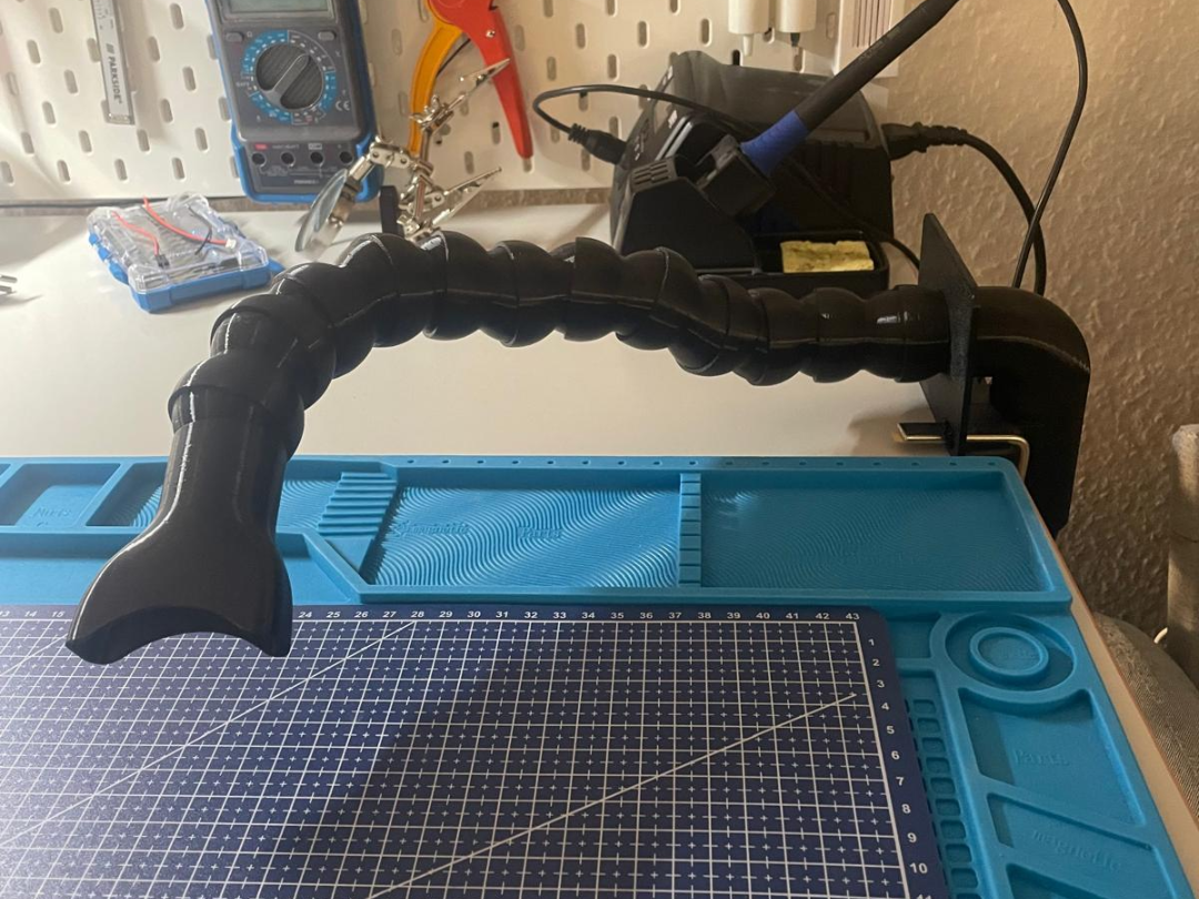 Flexible Hose table mount
