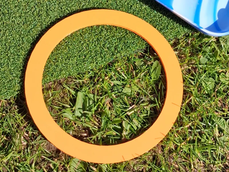 Frisbee with hole in the middle 