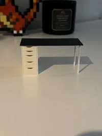 2 Legs - 1:10 Scale