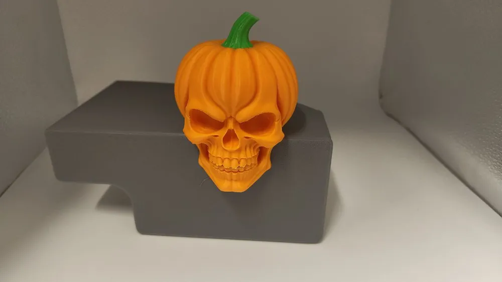 Halloween pumpkin skull by Reybrond MakerWorld: Download Free 3D Models
