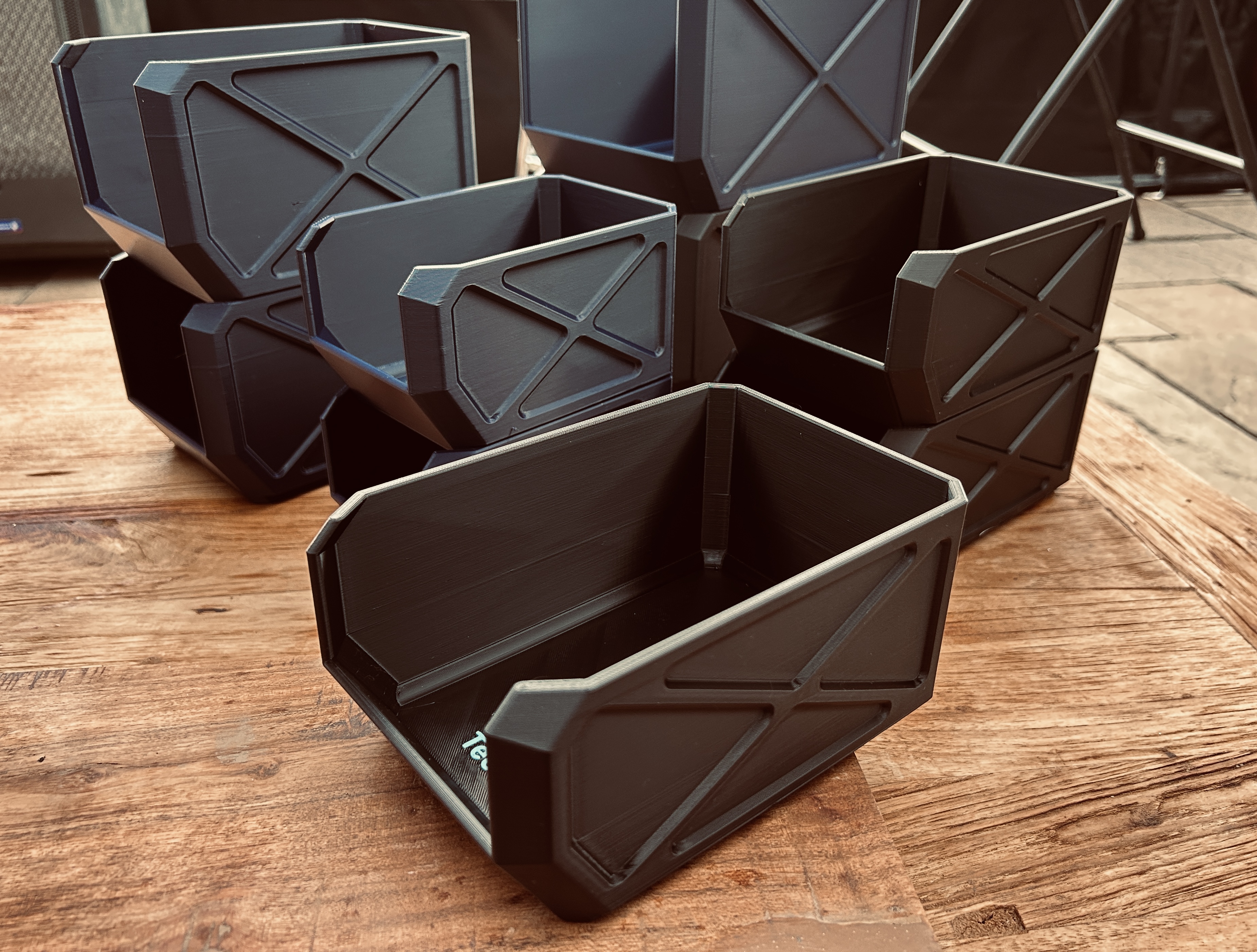 Miniatura 2 do modelo 3D Stackable storage boxes/containers. By Techro3D