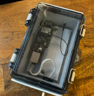 Mounting plate for Rak WisBlock with Ethernet