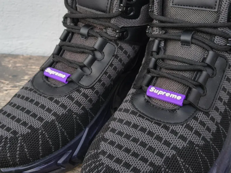 Shoelaces Supreme