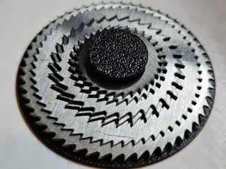 Saw blade / disc holder for rotary tools (Dremel)