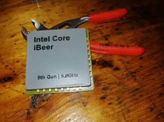 CPU Flaschenöffner "Intel Core iBeer"