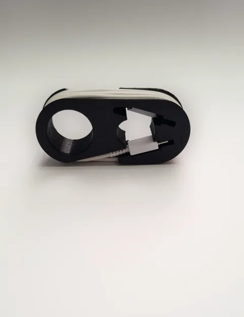 Travel cable organizer USB-C to USB-C view 4