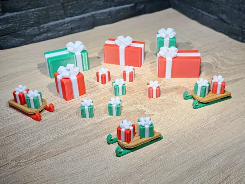 Geschenke und Schlitten