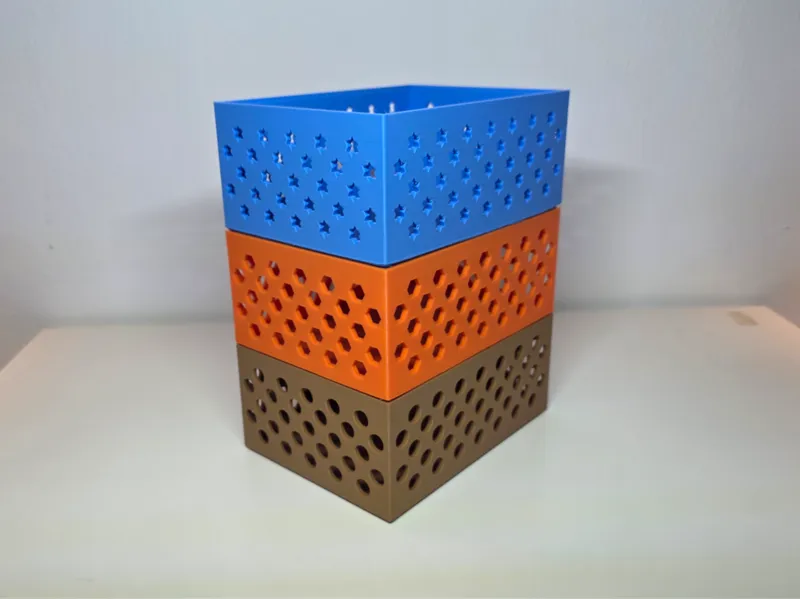 Stapelbare Box mit Sternen-,Polygon-u. Kreismuster
