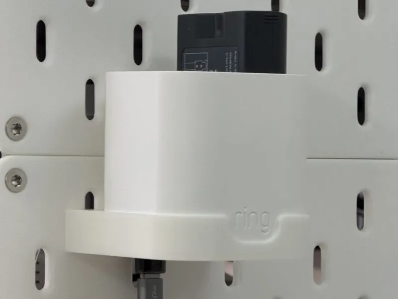 Wand / IKEA Skadis RING Akkuladestation Halter