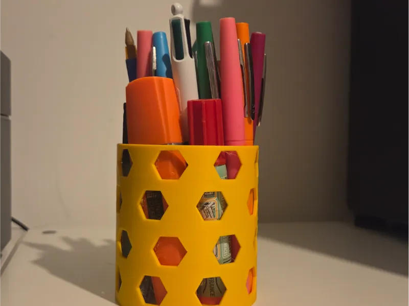 Pot à crayons "Hexa-Mesh" – Élégant et Géométrique
