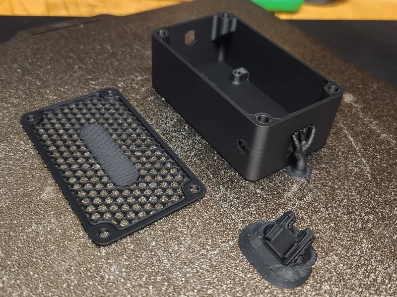 Yet another Dig-Uno Enclosure