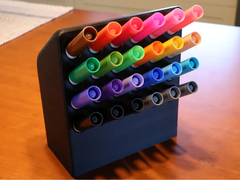 Basic Crayola Holder - 24 Markers