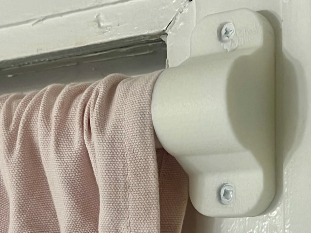 Two Piece Rod Hanger – 22 mm / 26 mm