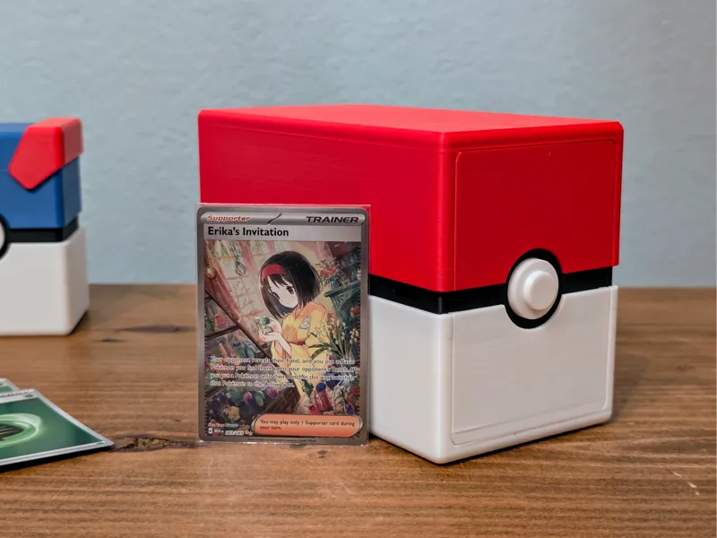 Pokémon Card Storage - Poké Ball