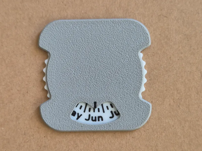 Mini Month Tracker (48 x 48 x 2.3 mm, 5.2g)