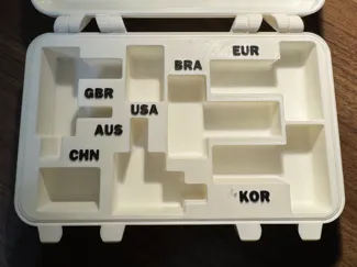 Apple World Travel Adapter Organizer