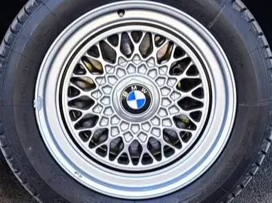 BMW E39 Center Cap Adapters (Updated)