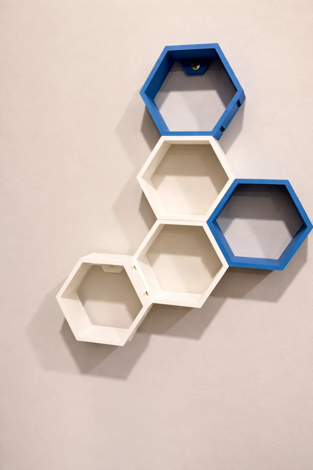 ⬡ The Hexa-Link: Precision Modular Shelf System view 2