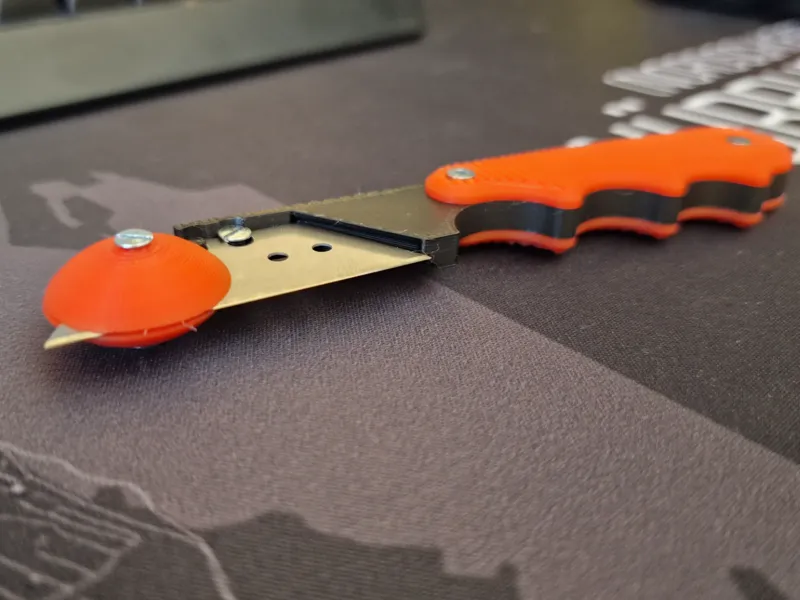 Roller cutter