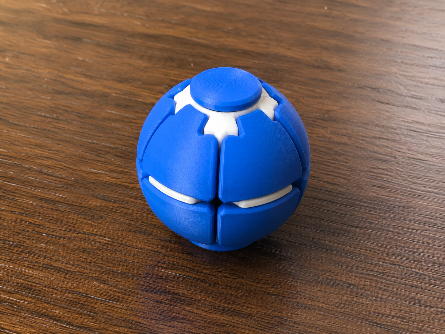Miniatura 4 do modelo 3D HelixCore – Press-to-Spin Squishy Ball