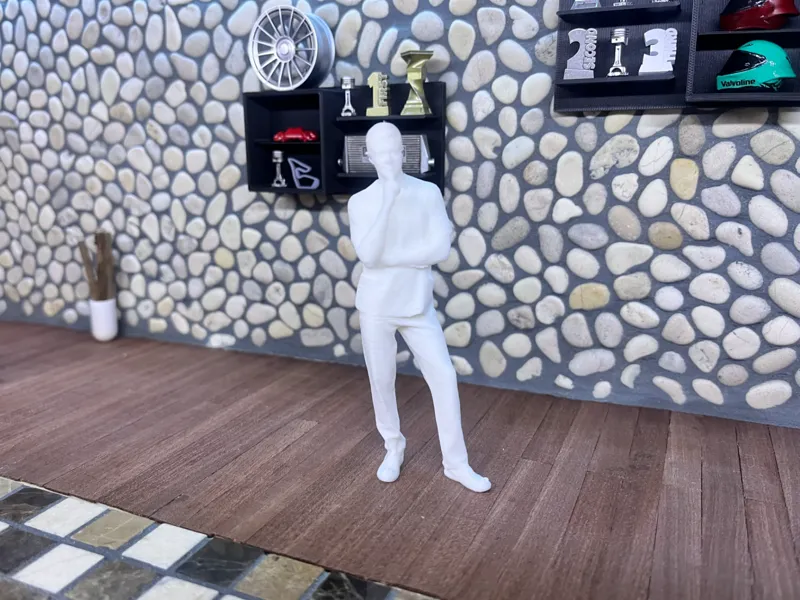 figure for diorama 1:18